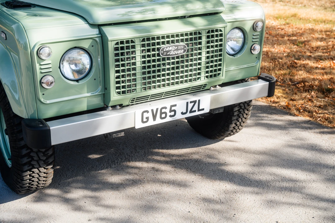 2016 Land Rover Defender 110 - Image 26 of 31