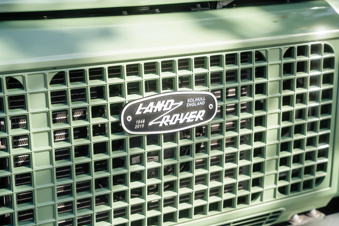 2016 Land Rover Defender 110 - Image 31 of 31