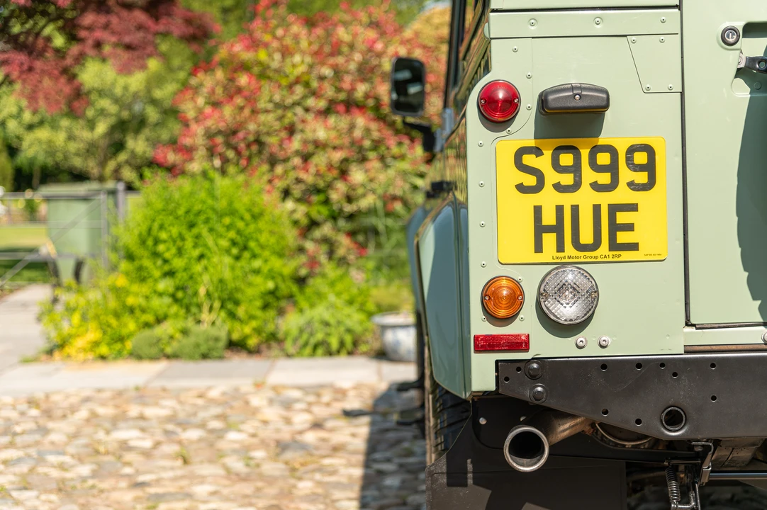2016 Land Rover Defender 110 - Image 17 of 31