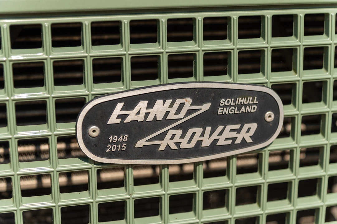 2016 Land Rover Defender 110 - Image 20 of 31