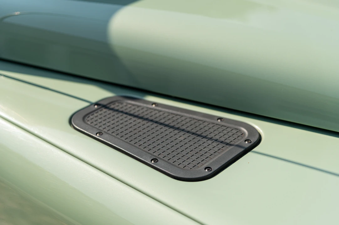 2016 Land Rover Defender 110 - Image 25 of 31