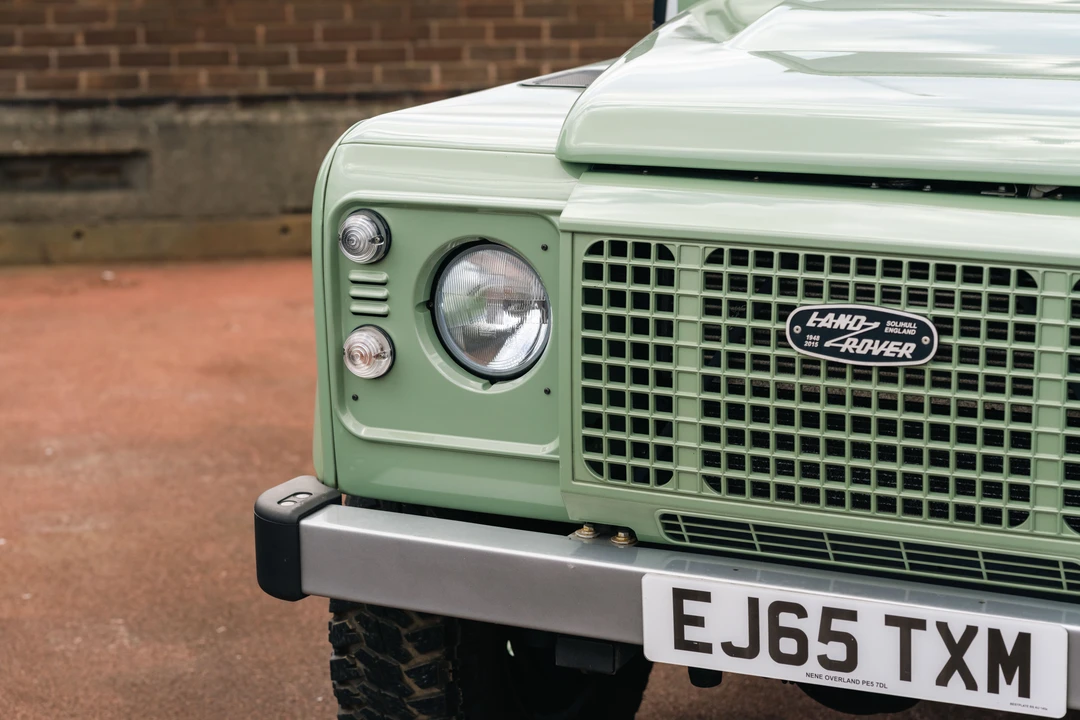2015 Land Rover Defender 110 - Image 22 of 31
