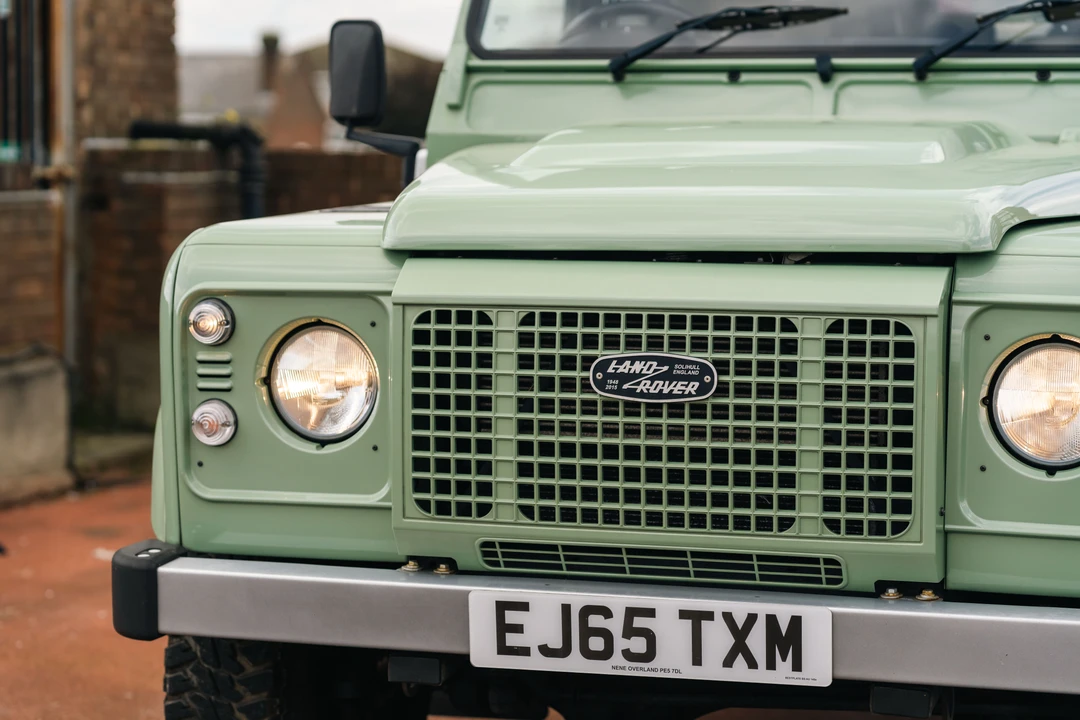 2015 Land Rover Defender 110 - Image 26 of 31