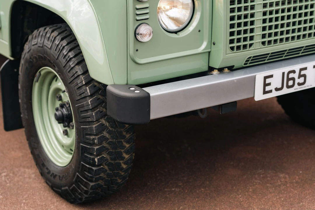2015 Land Rover Defender 110 - Image 28 of 31
