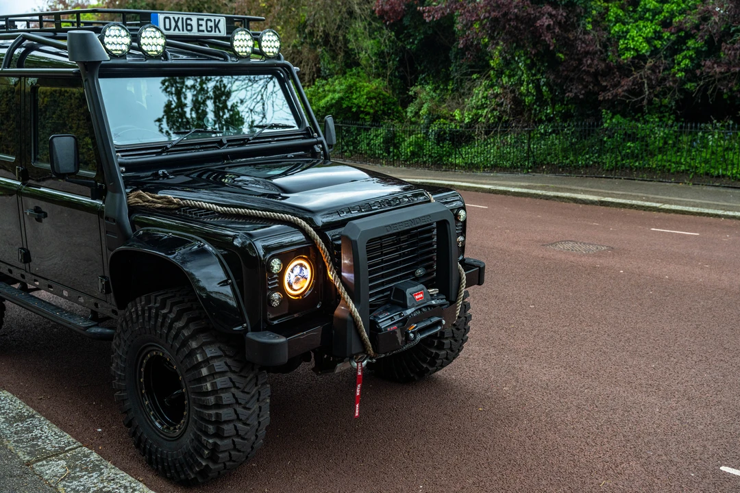 2016 Land Rover Defender 110 - Image 12 of 31