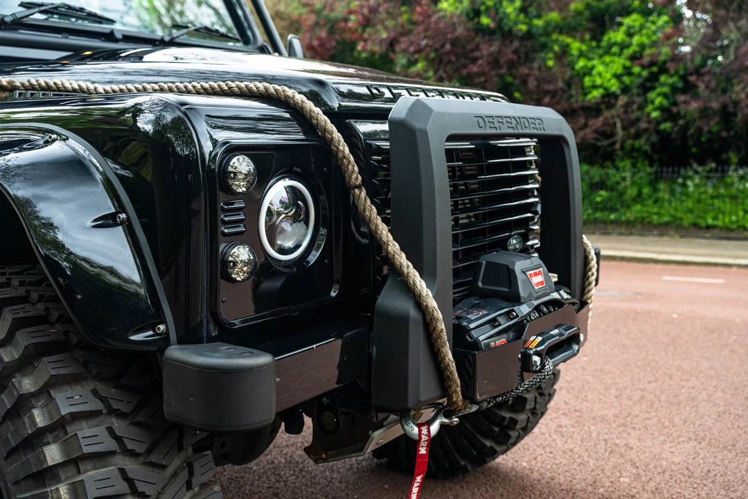 2016 Land Rover Defender 110 - Image 16 of 31