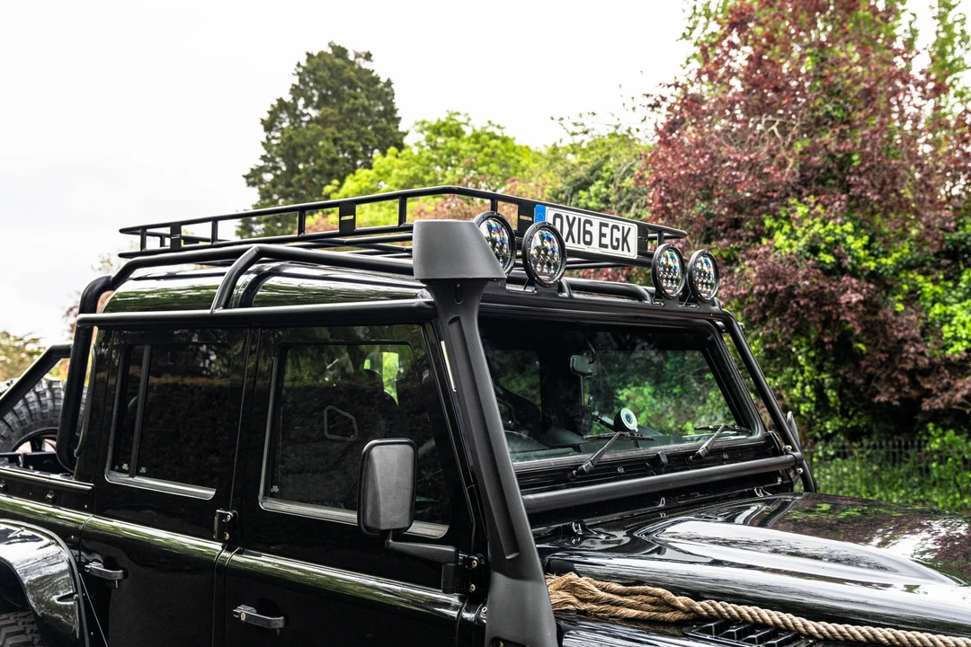 2016 Land Rover Defender 110 - Image 26 of 31