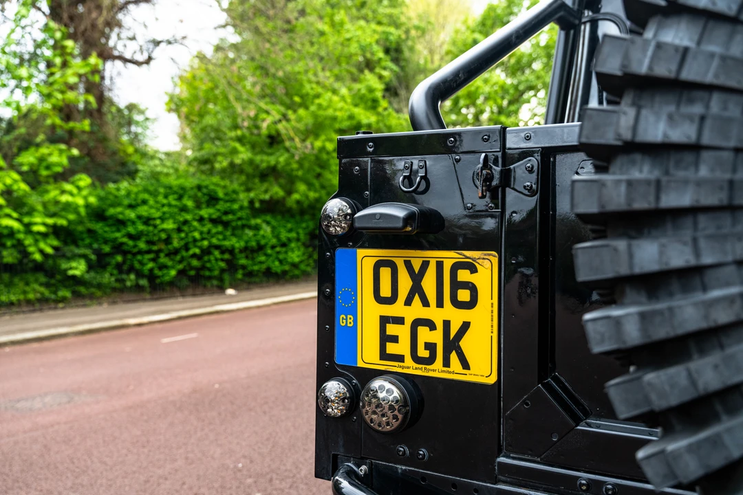 2016 Land Rover Defender 110 - Image 29 of 31