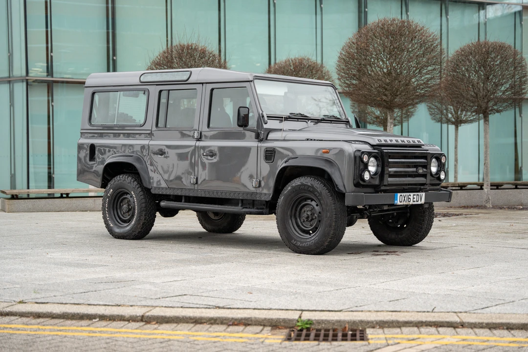 2016 Land Rover Defender 110 - Image 18 of 31