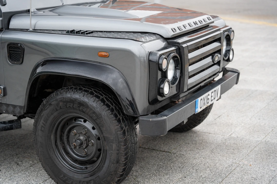 2016 Land Rover Defender 110 - Image 20 of 31