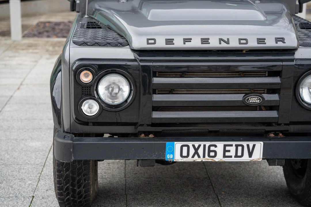 2016 Land Rover Defender 110 - Image 21 of 31