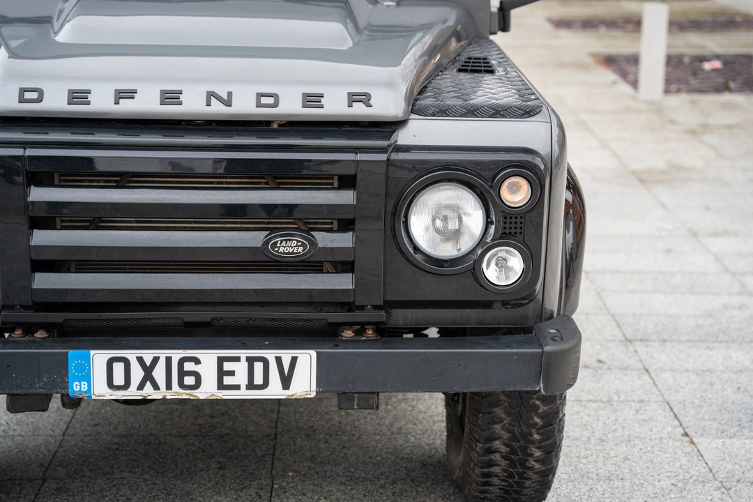 2016 Land Rover Defender 110 - Image 22 of 31