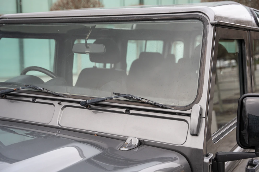 2016 Land Rover Defender 110 - Image 24 of 31