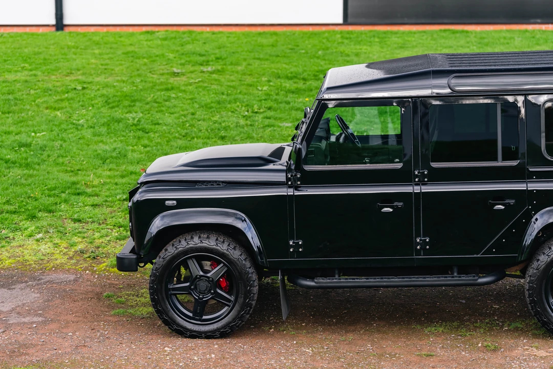 2016 Land Rover Defender 110 - Image 27 of 31