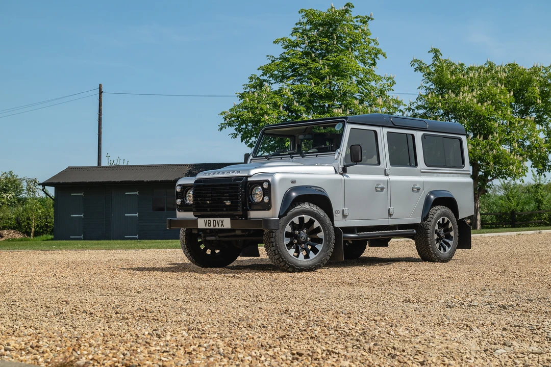 2016 Land Rover Defender 110 - Image 19 of 31