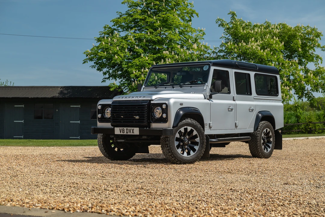 2016 Land Rover Defender 110 - Image 20 of 31