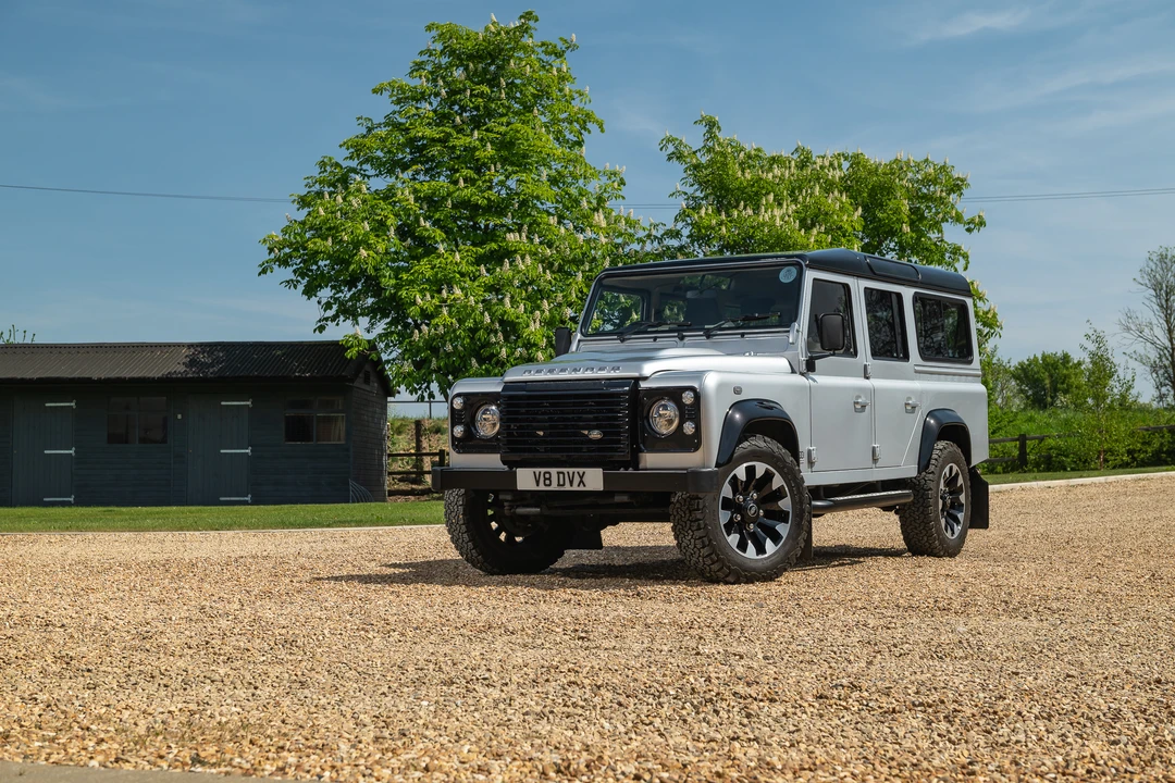 2016 Land Rover Defender 110 - Image 21 of 31