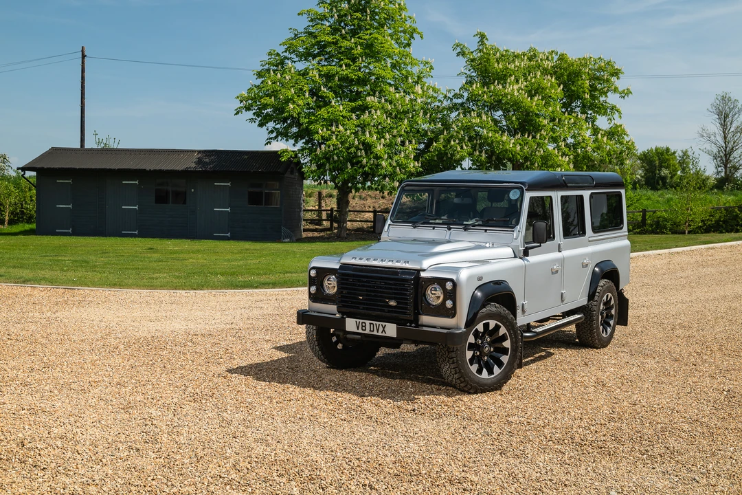 2016 Land Rover Defender 110 - Image 23 of 31