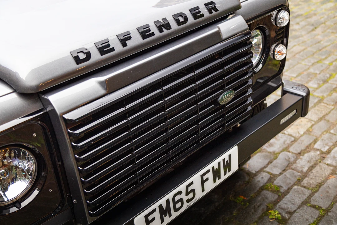 2016 Land Rover Defender 110 - Image 12 of 31