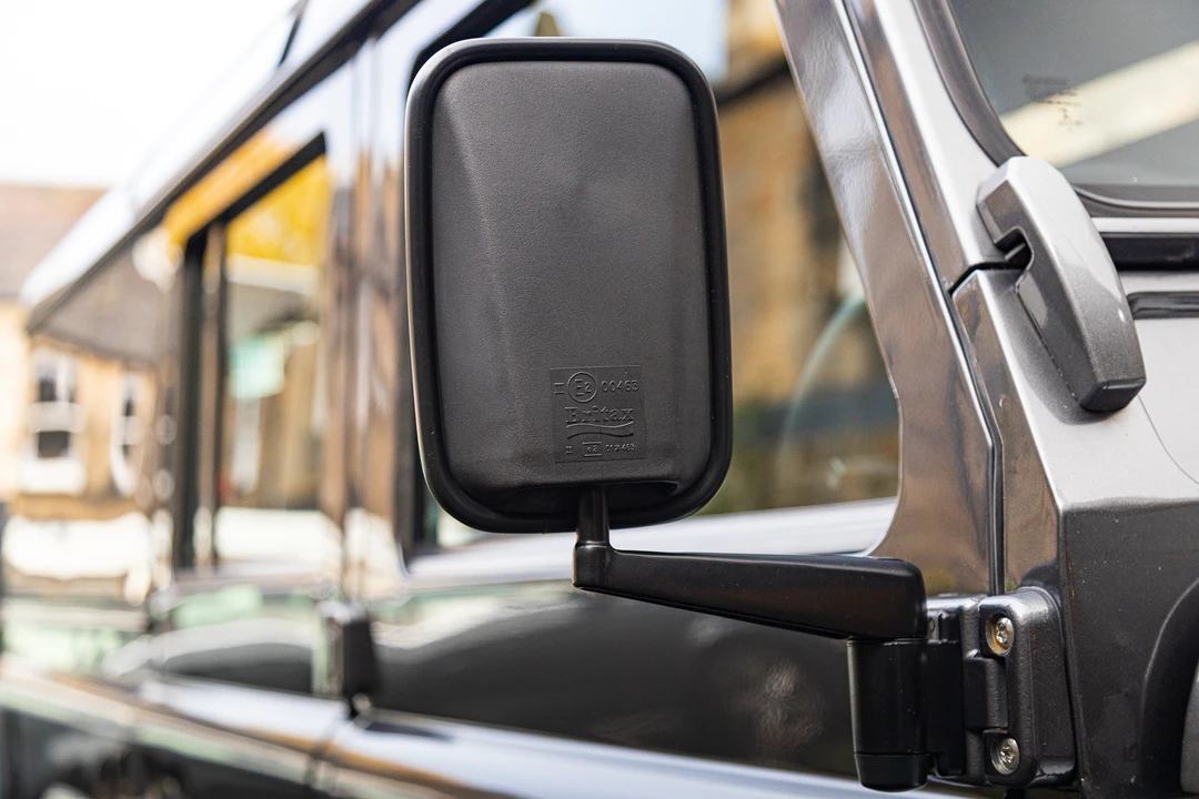 2016 Land Rover Defender 110 - Image 24 of 31