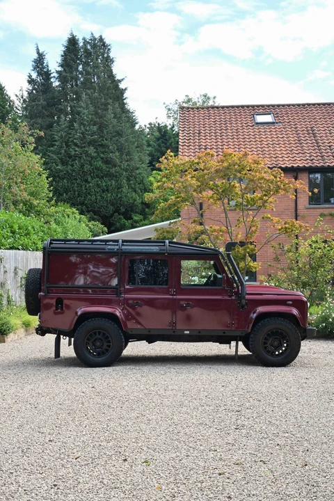 2016 Land Rover Defender 110 - Image 20 of 31