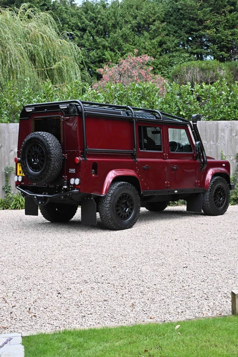 2016 Land Rover Defender 110 - Image 29 of 31