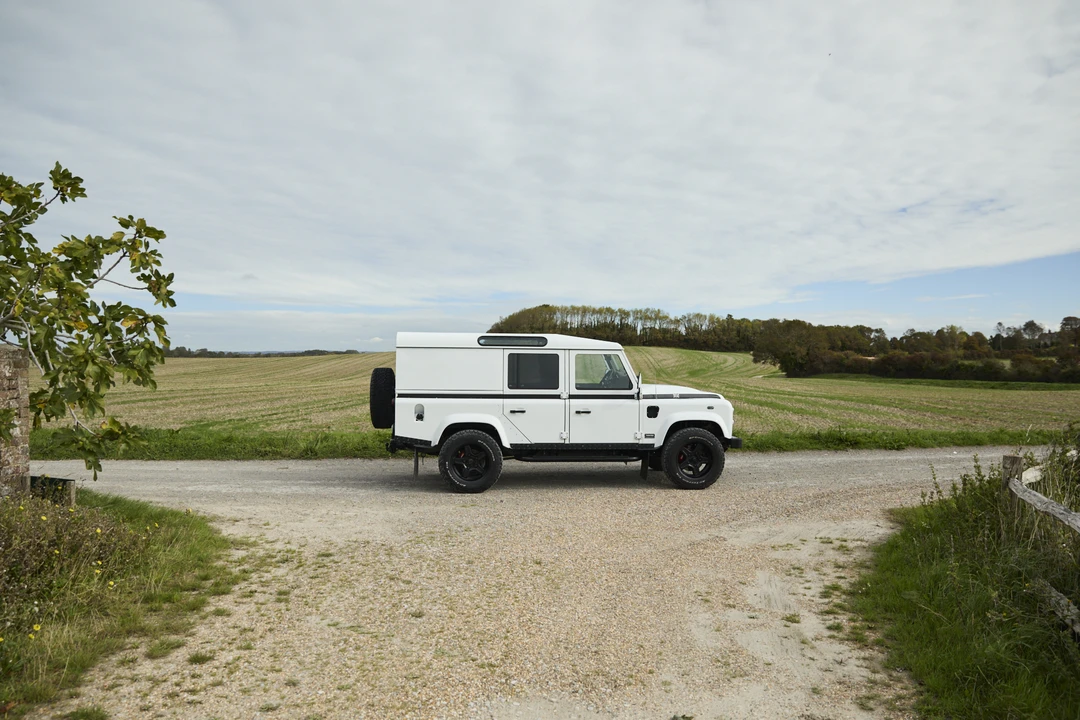 2016 Land Rover Defender 110 - Image 19 of 31
