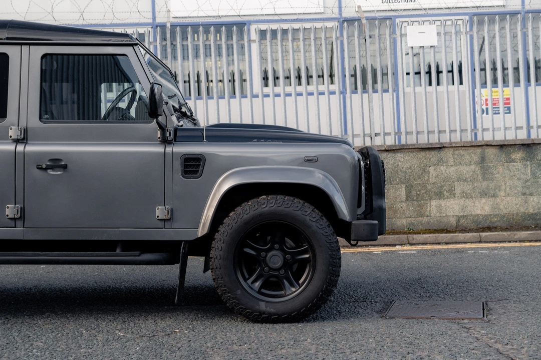 2016 Land Rover Defender 110 - Image 31 of 31