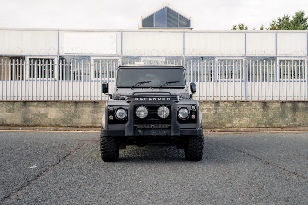 2016 Land Rover Defender 110 - Image 18 of 31