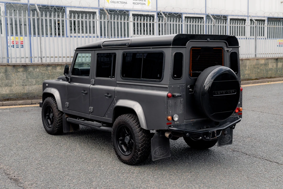 2016 Land Rover Defender 110 - Image 22 of 31