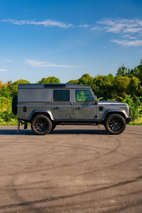 2015 Land Rover Defender 110 - Image 25 of 31