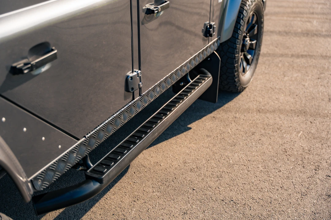 2015 Land Rover Defender 110 - Image 17 of 31