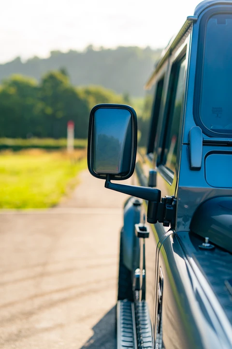 2015 Land Rover Defender 110 - Image 27 of 31