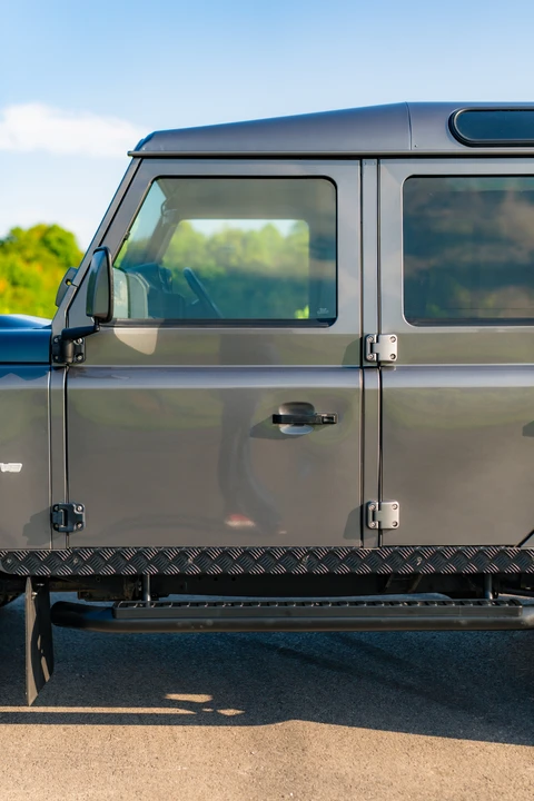 2015 Land Rover Defender 110 - Image 29 of 31