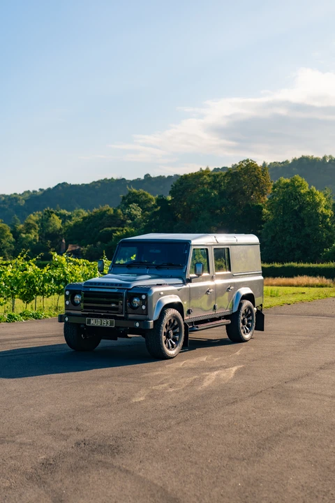 2015 Land Rover Defender 110 - Image 23 of 31