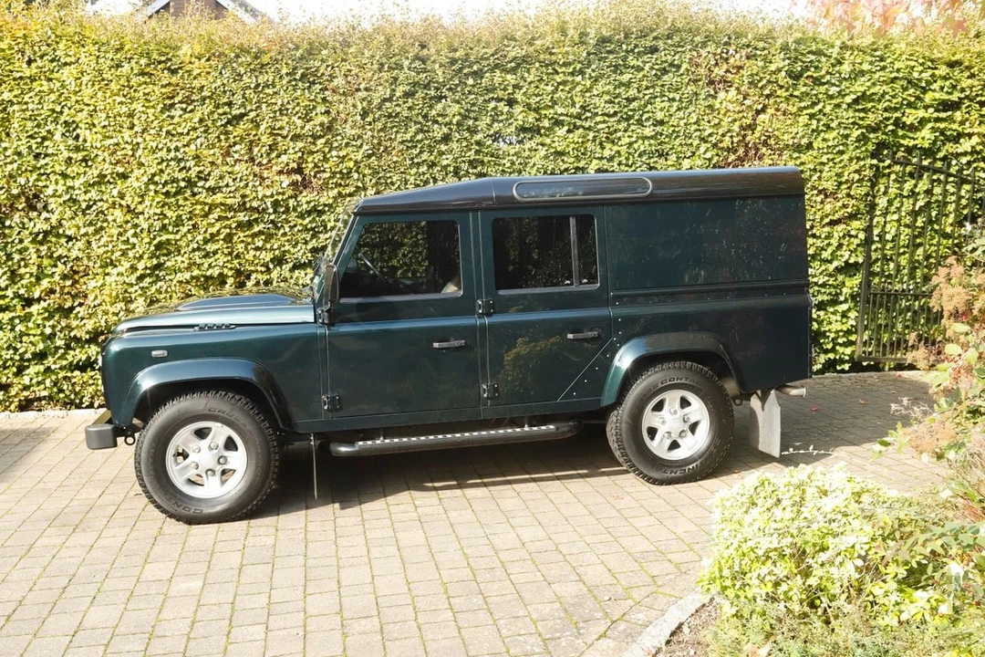 2016 Land Rover Defender 110 - Image 22 of 30