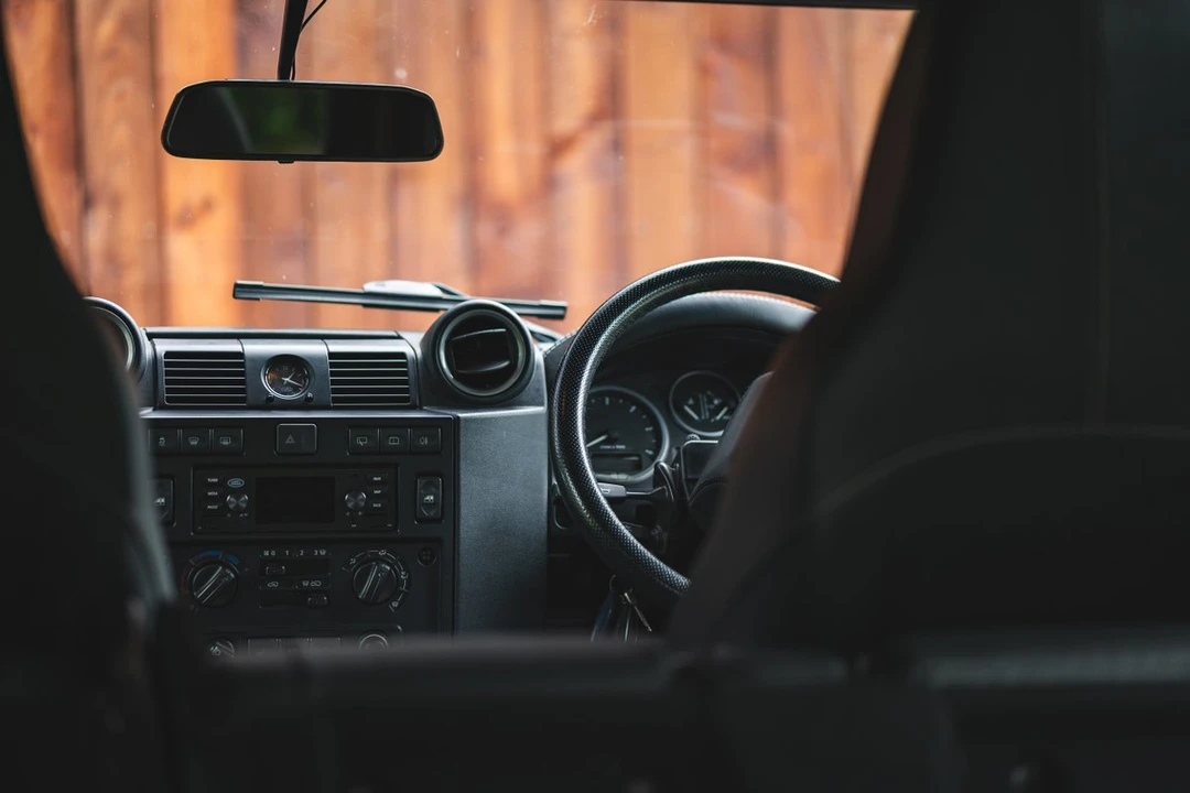 2016 Land Rover Defender 110 - Image 22 of 30
