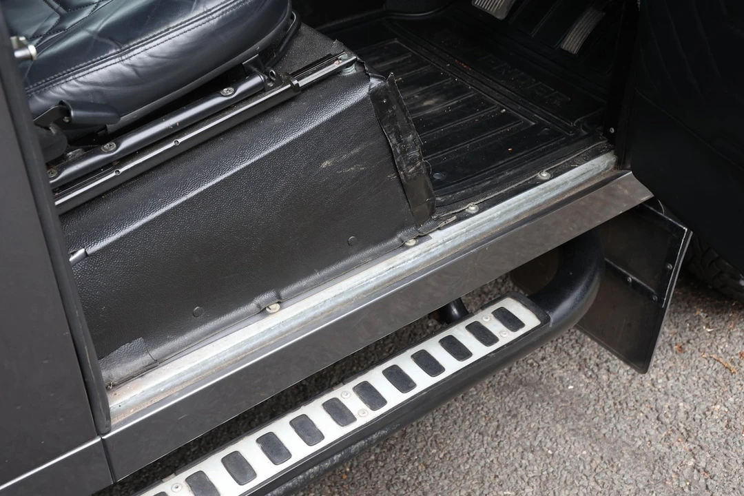 2016 Land Rover Defender 90 - Image 20 of 30