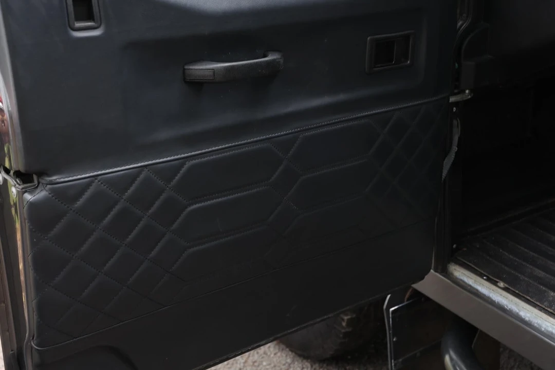 2016 Land Rover Defender 90 - Image 22 of 30