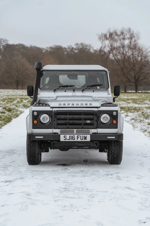 2016 Land Rover Defender 90 - Image 26 of 31