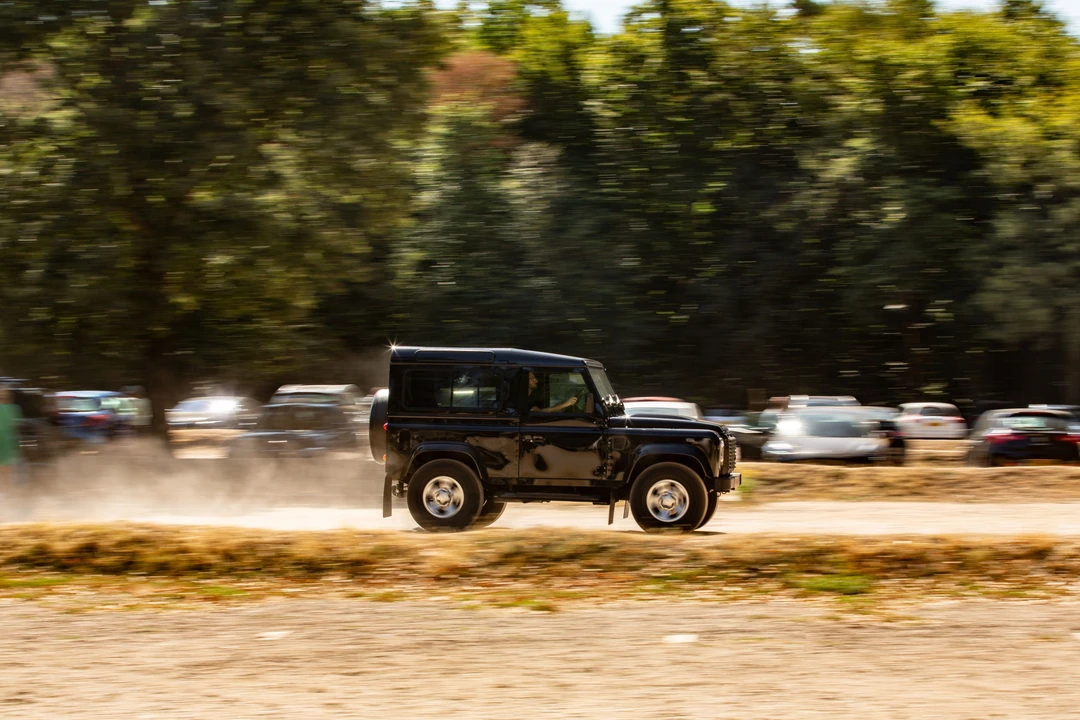 2016 Land Rover Defender 90 - Image 7 of 31