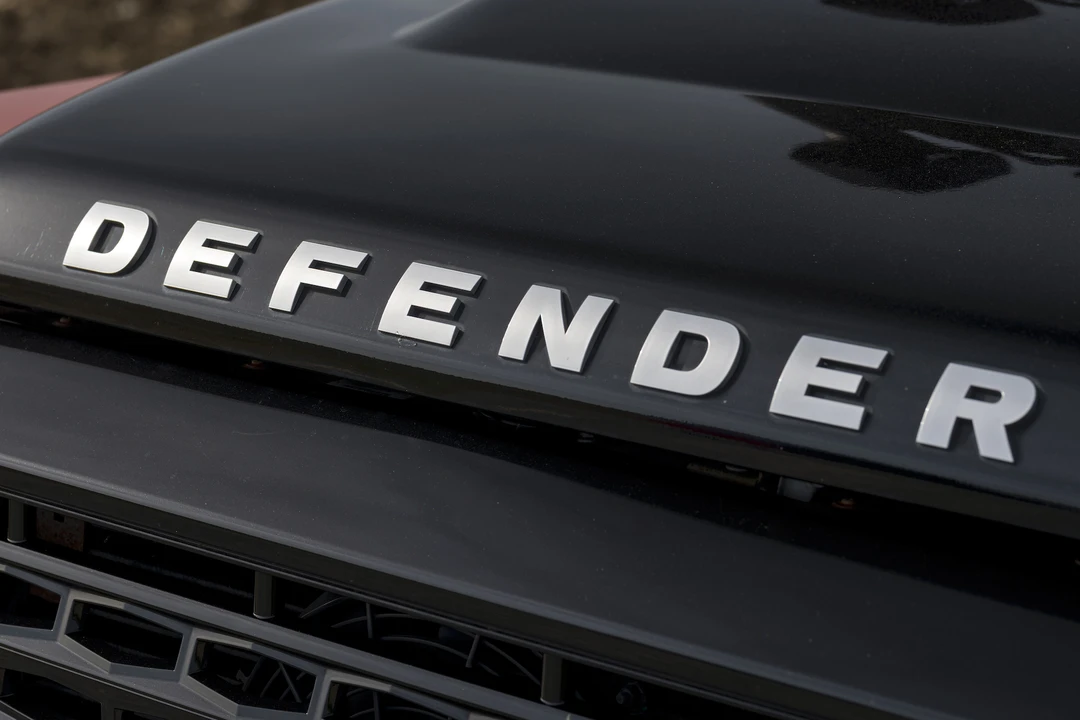 2016 Land Rover Defender 90 - Image 27 of 31