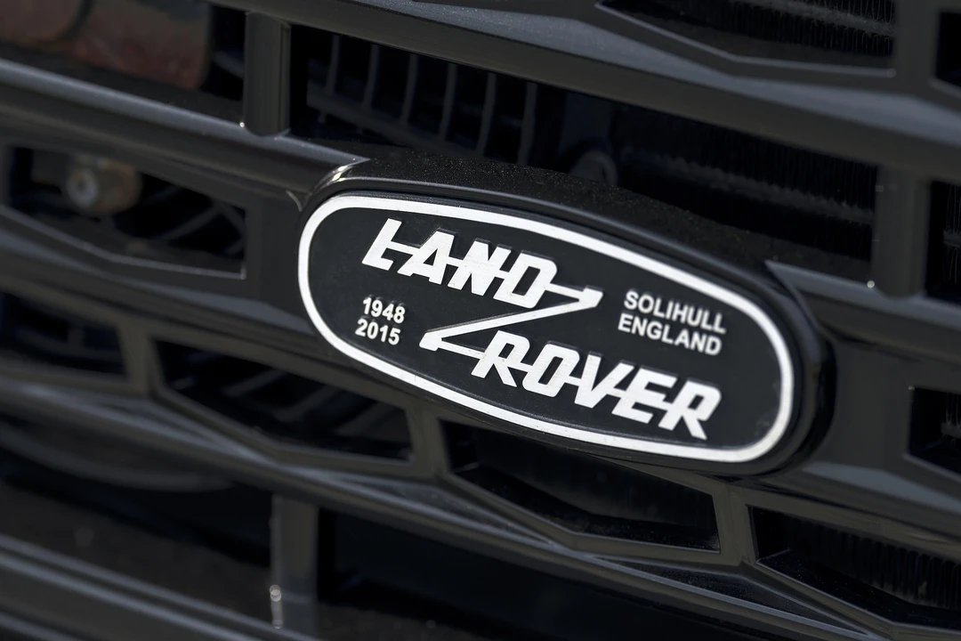 2016 Land Rover Defender 90 - Image 30 of 31