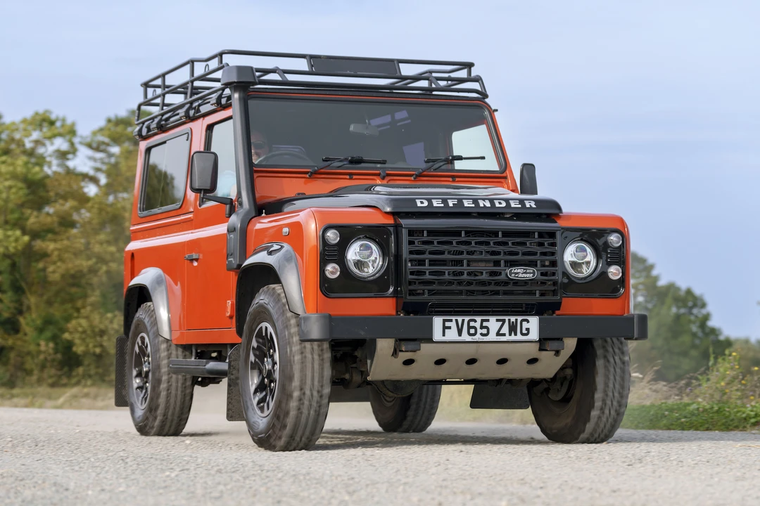 2016 Land Rover Defender 90 - Image 21 of 31