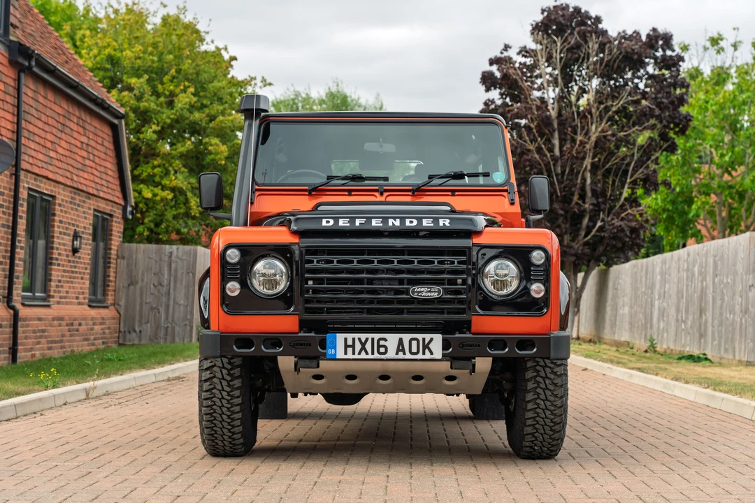 2016 Land Rover Defender 90 - Image 2 of 31