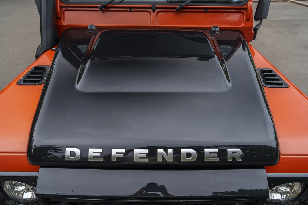 2016 Land Rover Defender 90 - Image 14 of 31