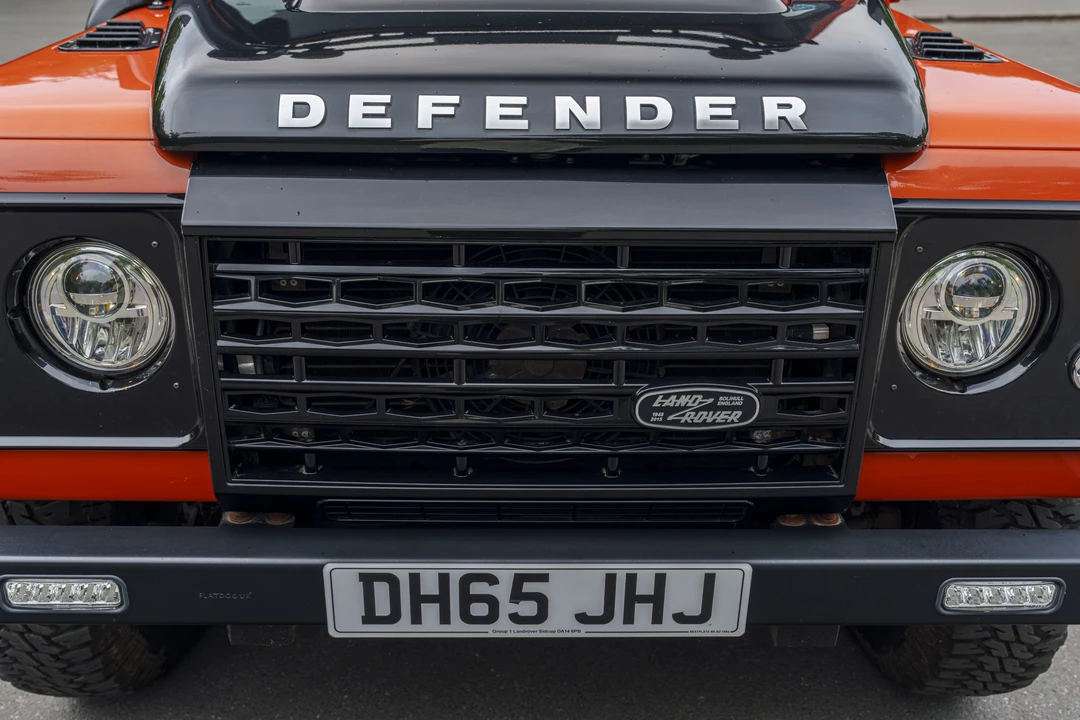2016 Land Rover Defender 90 - Image 17 of 31