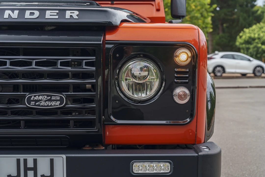 2016 Land Rover Defender 90 - Image 21 of 31