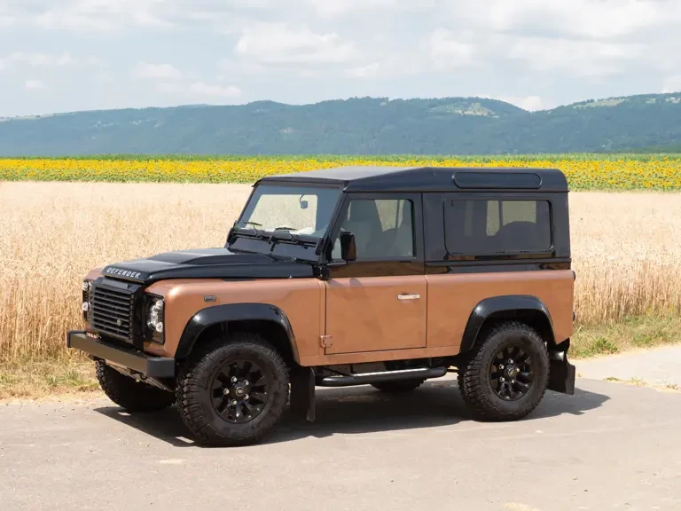 2016 Land Rover Defender 90 - Image 16 of 16