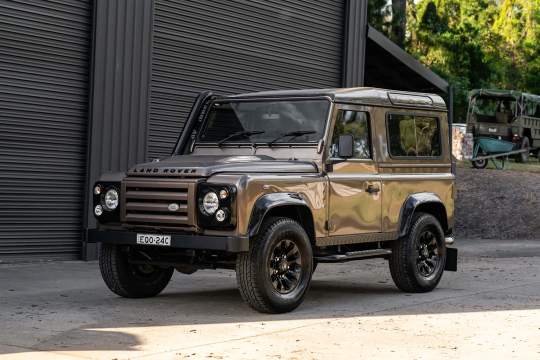 2016 Land Rover Defender 90 - Image 16 of 16